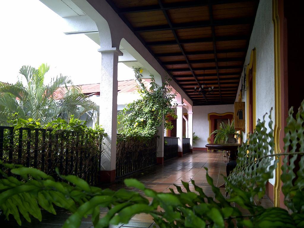Hotel Posada de Don José Retalhuleu Extérieur photo